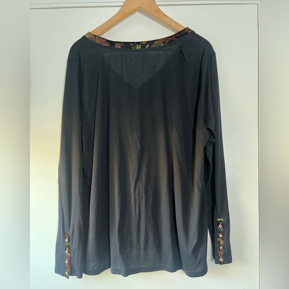 Soft Surroundings Floral Embroidered Blouse Black Purple Teal V Neck Size 1X - Picture 7 of 8